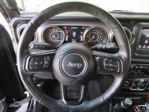Used 2022 Jeep Wrangler Unlimited Willys image 13