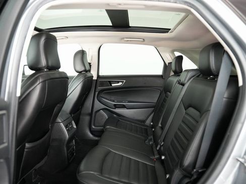 Used 2020 Ford Edge SEL w/ Convenience Package image 38