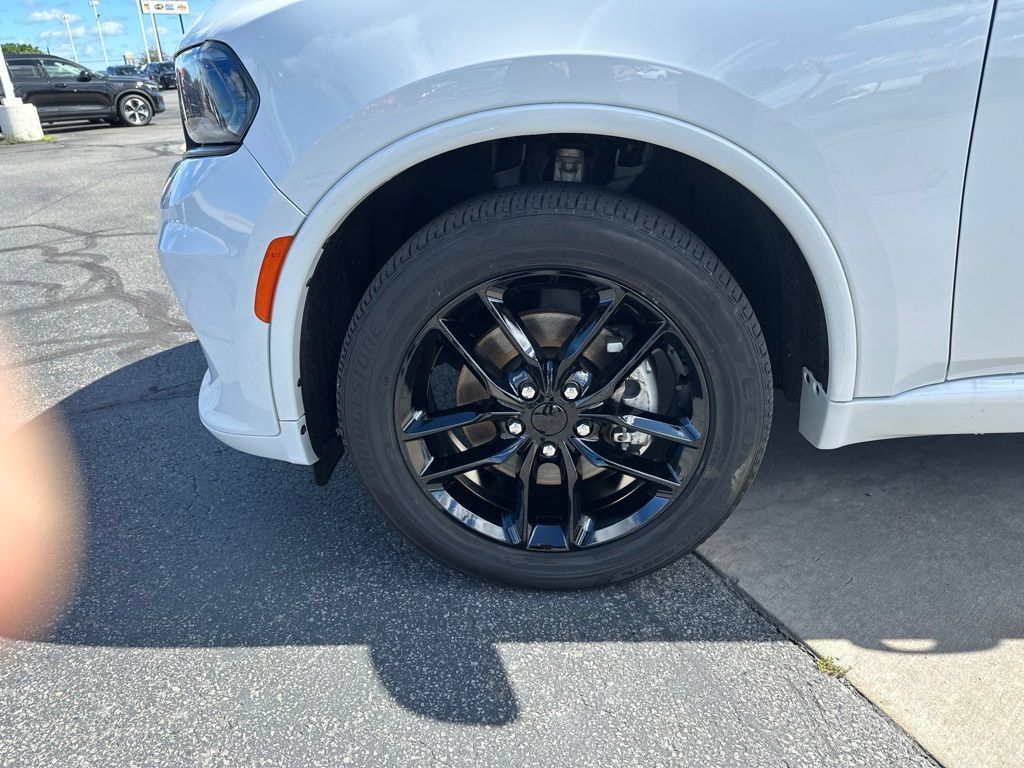 Used 2025 Dodge Durango GT AWD/4WD image 9