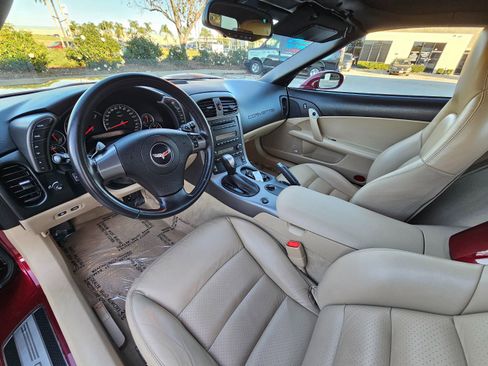 Used 2007 Chevrolet Corvette Convertible w/ Preferred Equipment Group image 18