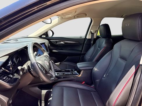 Used 2023 Buick Envision Essence w/ Sport Touring Package FWD image 10