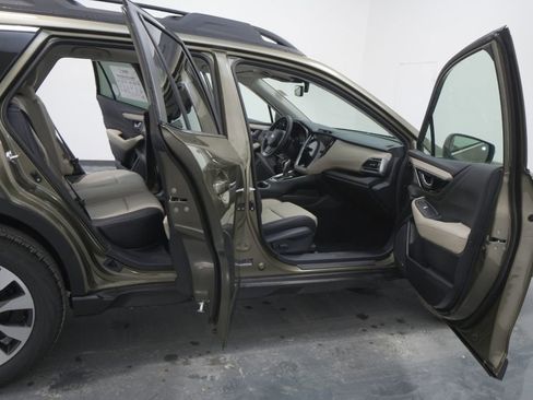 Used 2025 Subaru Outback Limited image 40