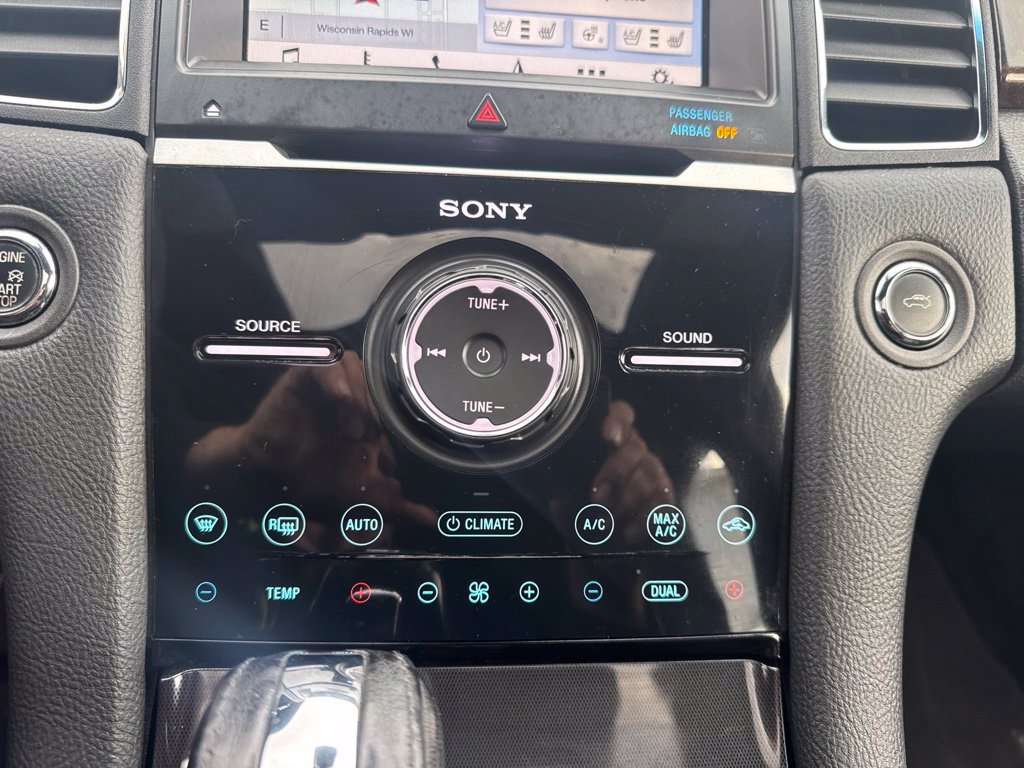 Used 2018 Ford Taurus Limited AWD/4WD image 20