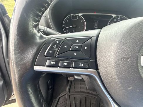Used 2023 Nissan Sentra SV w/ All-Weather Package FWD image 29
