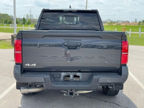 Used 2024 Toyota Tacoma SR5 AWD/4WD image 4