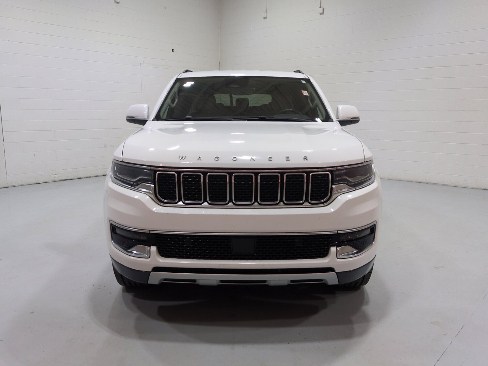 Used 2022 Jeep Wagoneer Series II AWD/4WD image 9