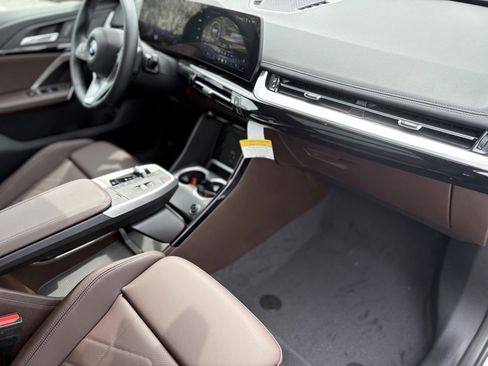 Used 2025 BMW X1 xDrive28i w/ Convenience Package image 27