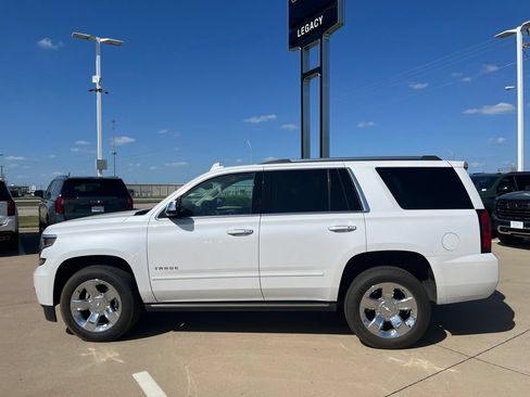 Used 2019 Chevrolet Tahoe Premier RWD image 3