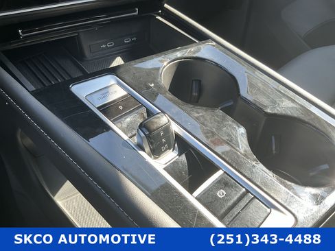 Used 2025 Volkswagen Atlas Cross Sport SE AWD/4WD image 23
