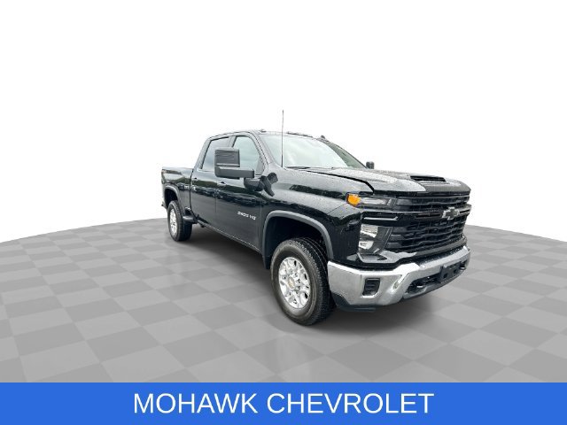 Used 2026 Chevrolet Silverado 3500 W/T AWD/4WD image 2