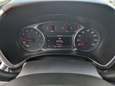 Used 2020 Chevrolet Equinox LT image 34