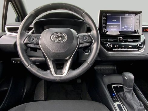Used 2021 Toyota Corolla SE w/ SE Premium Package FWD image 6
