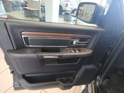 Used 2014 RAM 1500 Laramie w/ Convenience Group AWD/4WD image 20