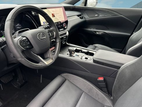 New 2026 Lexus RX 450h AWD image 4