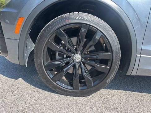 Certified 2021 Volkswagen Tiguan SE FWD image 7