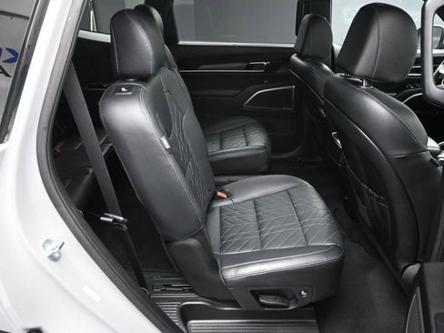 Certified 2024 Kia Telluride EX X-Line AWD/4WD image 39