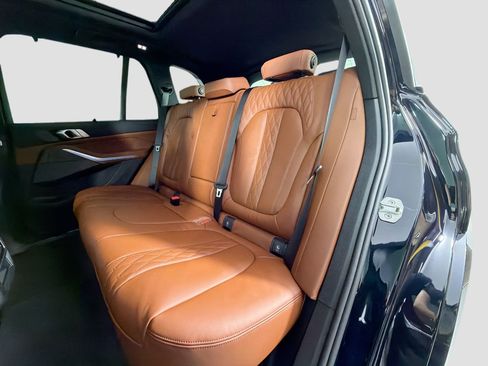 New 2026 BMW X5 xDrive50e w/ Executive Package image 25