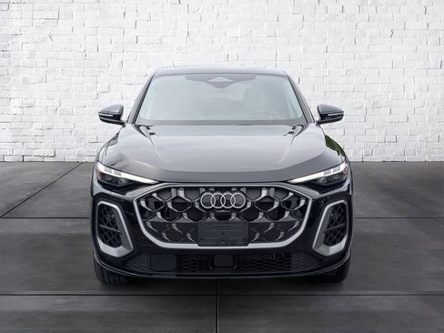 Used 2025 Audi Q5 Premium Plus w/ Premium Plus AWD/4WD image 3