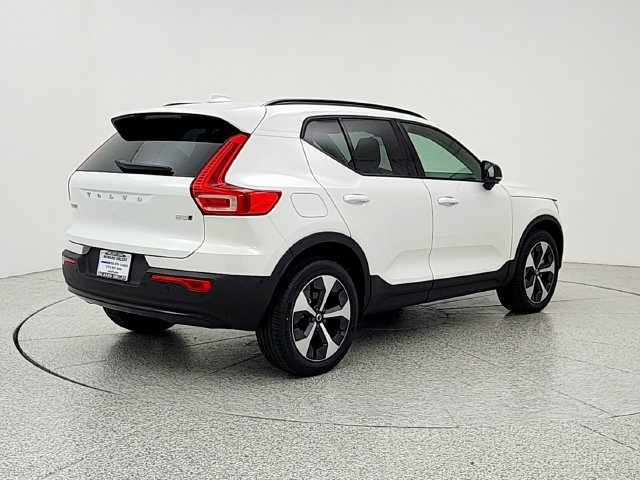 New 2026 Volvo XC40 B5 Plus w/ Protection Package Premier AWD/4WD image 5