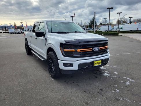 Used 2024 Ford F150 XLT w/ Tow/Haul Package image 8