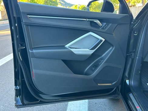 Used 2022 Audi Q3 2.0T Premium w/ Convenience Package image 39