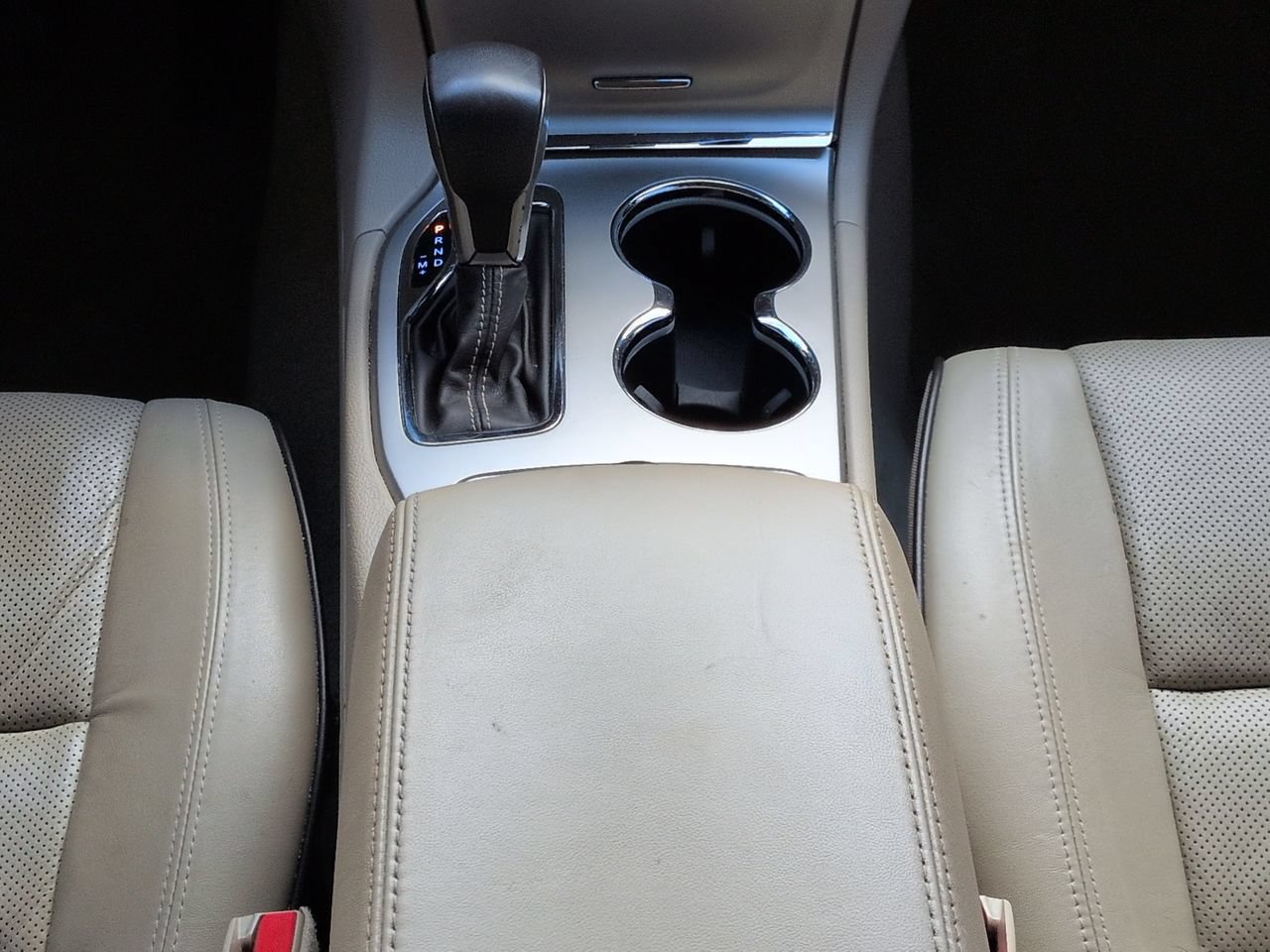 Used 2017 Jeep Grand Cherokee Overland AWD/4WD image 19