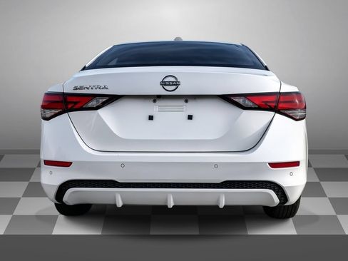Used 2025 Nissan Sentra SV FWD image 5