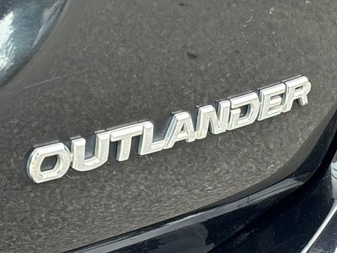 Used 2016 Mitsubishi Outlander ES FWD image 20