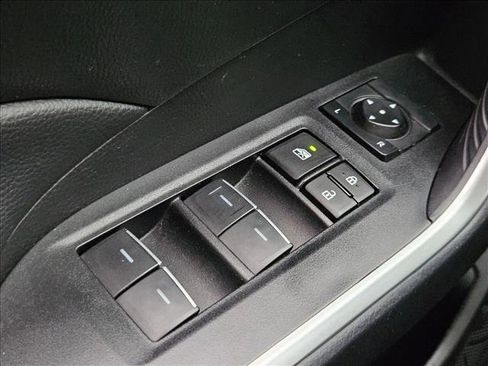 Used 2024 Toyota RAV4 XLE image 18