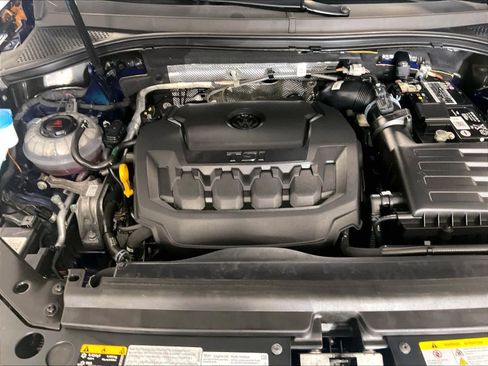 Used 2022 Volkswagen Tiguan SEL R-Line image 34