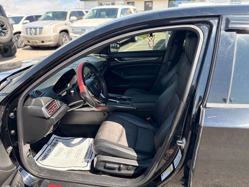 Used 2018 Honda Accord Sport image 19