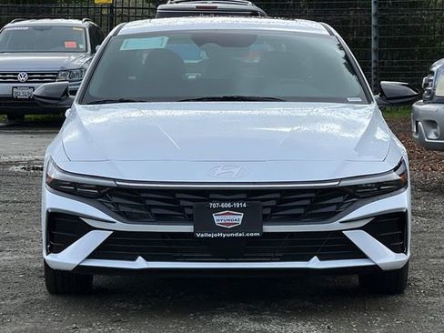 New 2026 Hyundai Elantra SEL Sport Premium FWD image 3