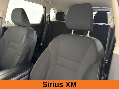 Used 2023 Nissan Rogue S image 9