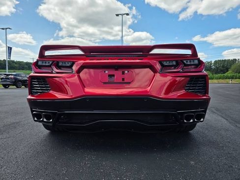 Used 2023 Chevrolet Corvette Stingray Premium Cpe w/ Z51 Performance Package RWD image 3