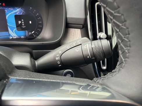 Used 2024 Volvo XC40 B5 Ultimate w/ Protection Package Premier AWD/4WD image 20