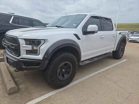 Used 2018 Ford F150 Raptor w/ Equipment Group 802A Luxury image 1