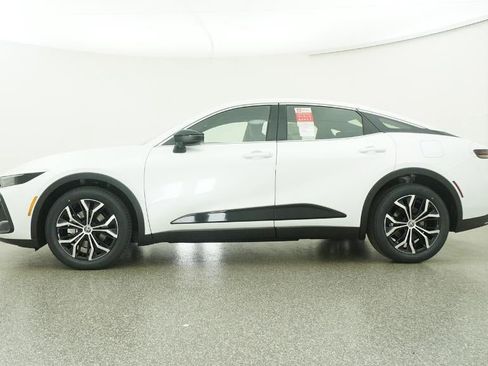 New 2026 Toyota Crown XLE image 19