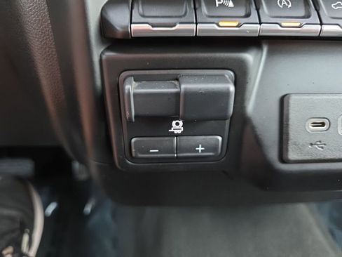 Used 2021 GMC Sierra 1500 SLE w/ Remote Start Package image 27