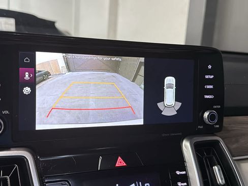 Used 2022 Kia Sorento S w/ Panoramic Sunroof Package AWD/4WD image 16