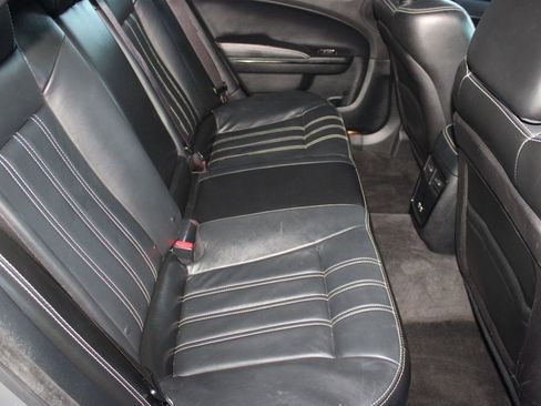 Used 2016 Chrysler 300 S image 30