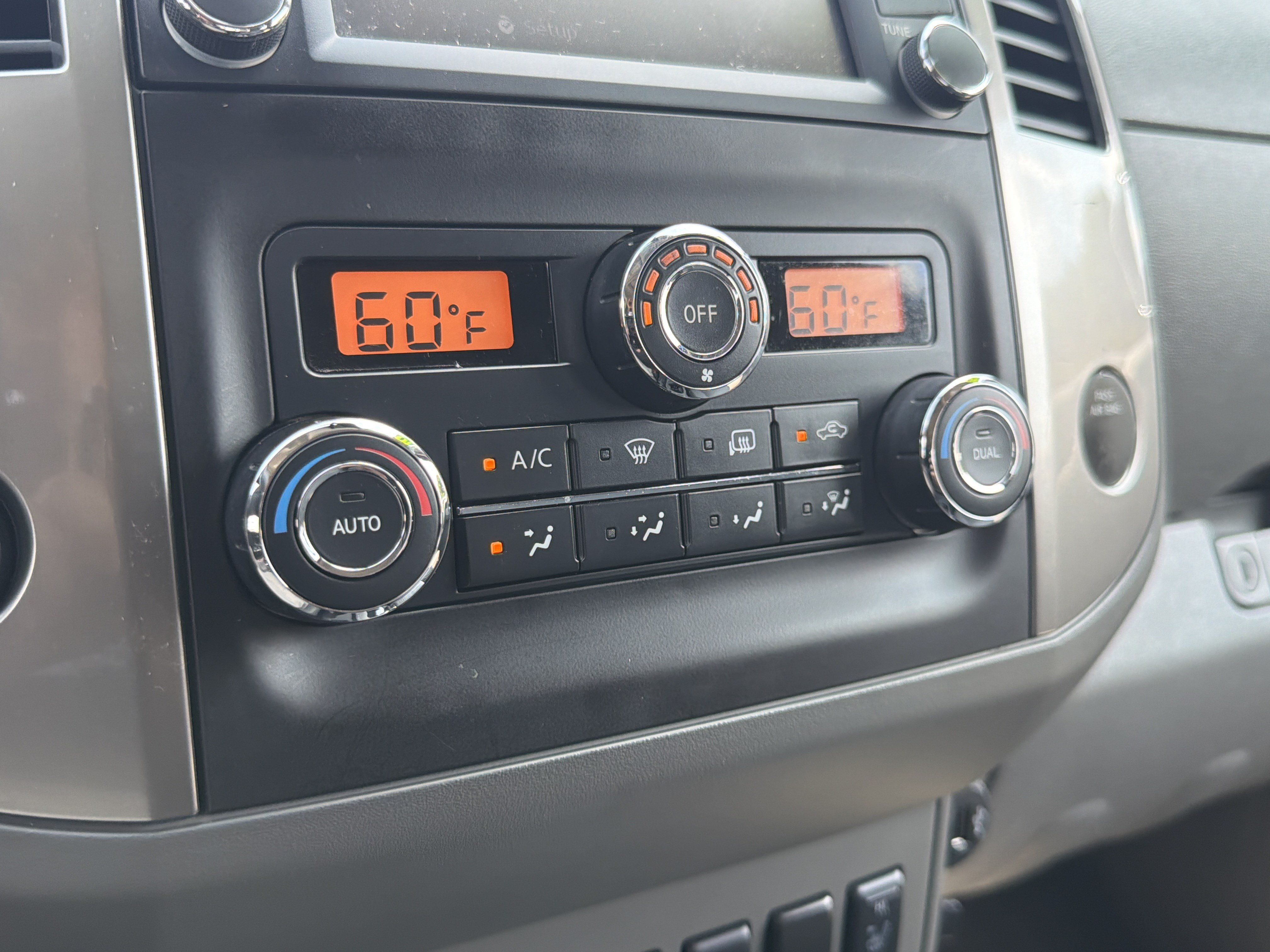 Used 2019 Nissan Frontier SL RWD image 7