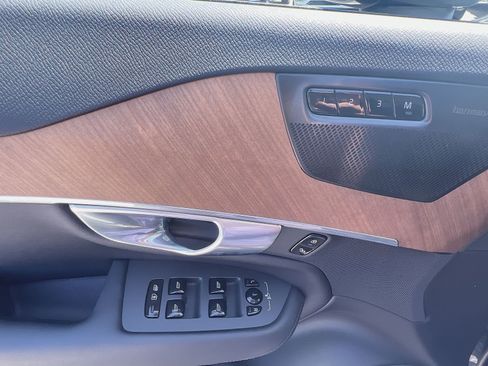 Certified 2023 Volvo XC90 B6 Plus w/ Protection Package Premier AWD/4WD image 15