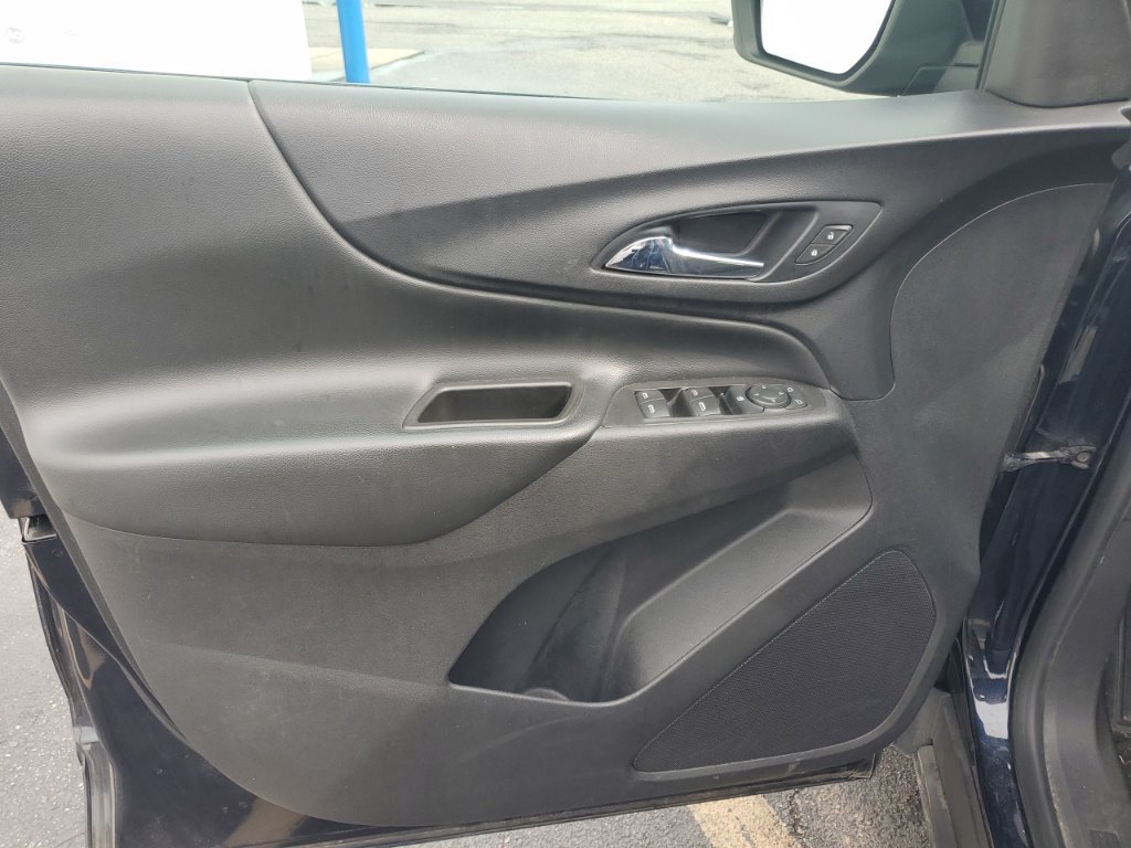 Used 2021 Chevrolet Equinox LT FWD image 12