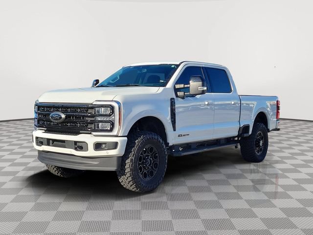 Used 2024 Ford F250 Lariat w/ Lariat Ultimate Package AWD/4WD image 3