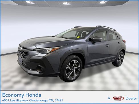 Used 2025 Subaru Crosstrek 2.5i Premium AWD/4WD image 1