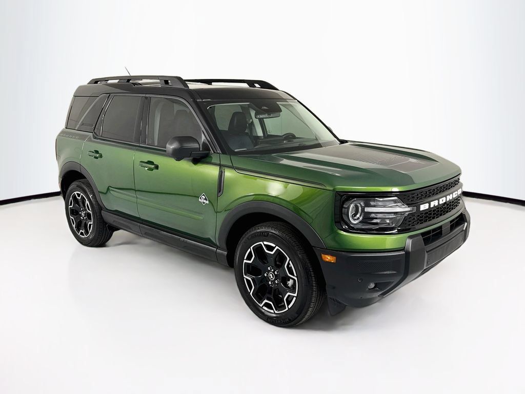 Used 2025 Ford Bronco Sport Outer Banks w/ Outer Banks Tech Package+ AWD/4WD image 3
