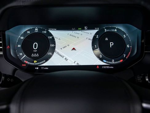 Used 2025 Land Rover Range Rover SE AWD/4WD image 23