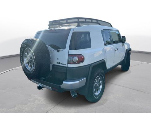 Used 2012 Toyota FJ Cruiser 4WD w/ Upgrade Pkg image 6