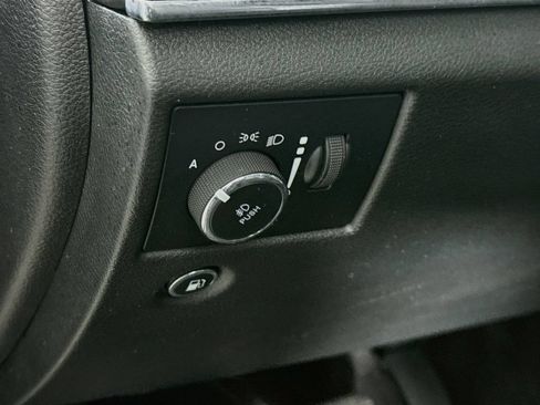 Used 2018 Jeep Grand Cherokee Overland AWD/4WD image 21