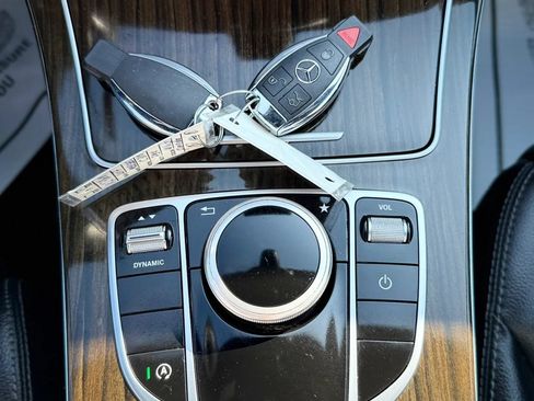 Used 2017 Mercedes-Benz C 300 4MATIC Sedan image 19